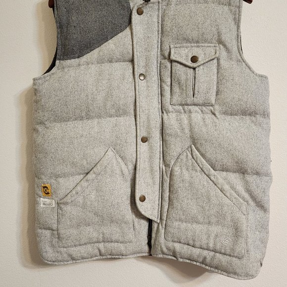 10 Deep Men's Puffer Vest Jacket, Grey, Size L,Wool Blend, Outdoor, Casual. - Picture 6 of 16